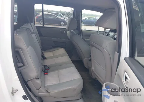 2015 Honda Pilot Lx z USA, uszkodzony, nr VIN 5FNYF4H25FB068979